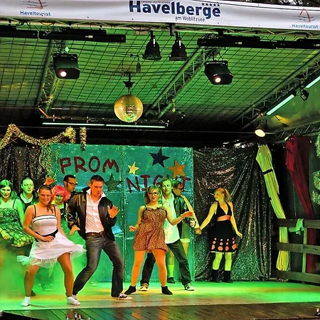 Holiday And Camping Park Havelberge Am Woblitzsee - Dms021049-myb * Userin